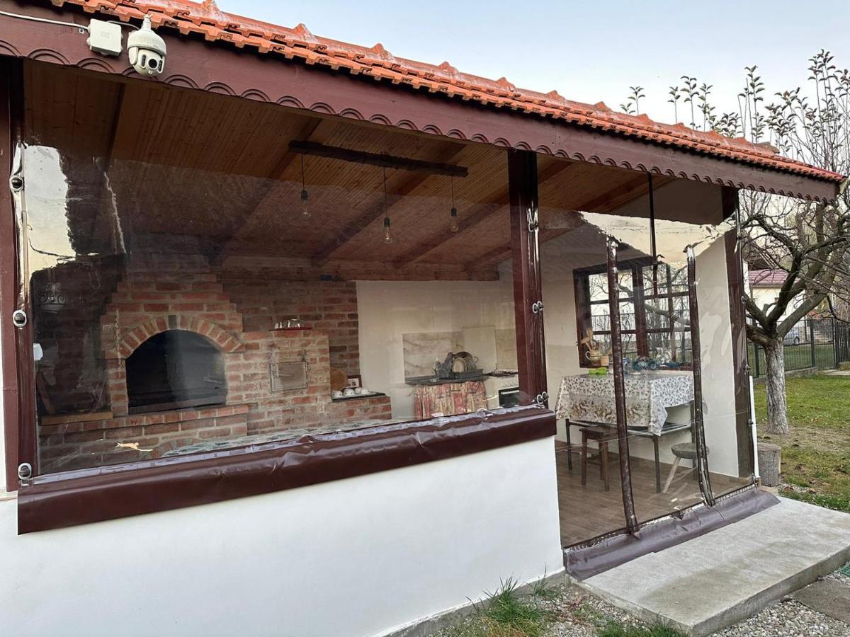 Casa de vacanta Mirela Novaci Străini Exterior foto