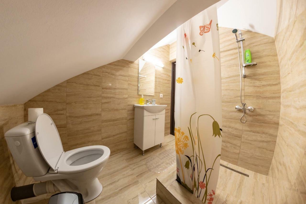 Casa de vacanta Mirela Novaci Străini Exterior foto